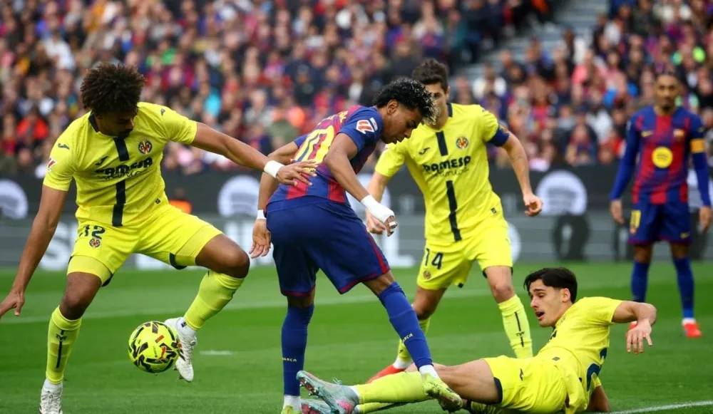 在线体育-关于离谱！萨拉赫连续二十场比赛得分超过大胜里程碑夜比利亚雷亚尔单刀错失，法兰克福今晚内部沟通的信息