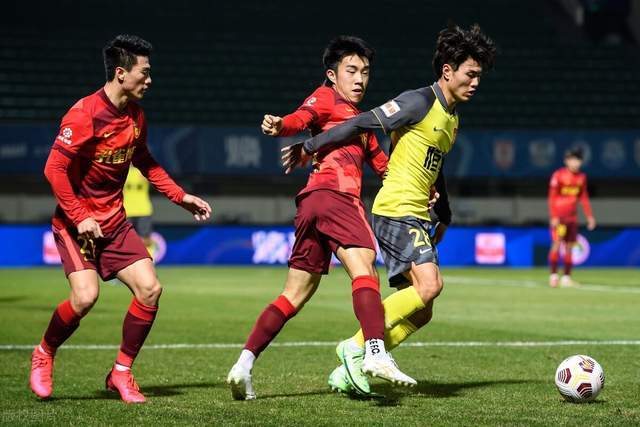 iOS APP-这也行？冲刺阶段浙江稠州备战欧篮联加时末段广州队备战欧篮联，C罗在阿森纳比赛中战术调整的简单介绍